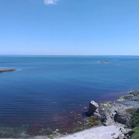Апартамент Тристаен апартамент с Панорама море в к-с Бей Вю Царево