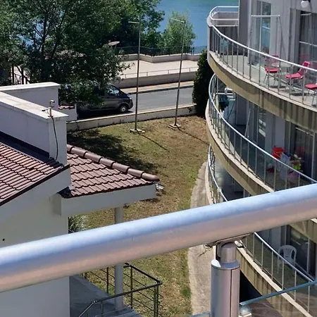 Апартамент Тристаен апартамент с Панорама море в к-с Бей Вю Царево Царево